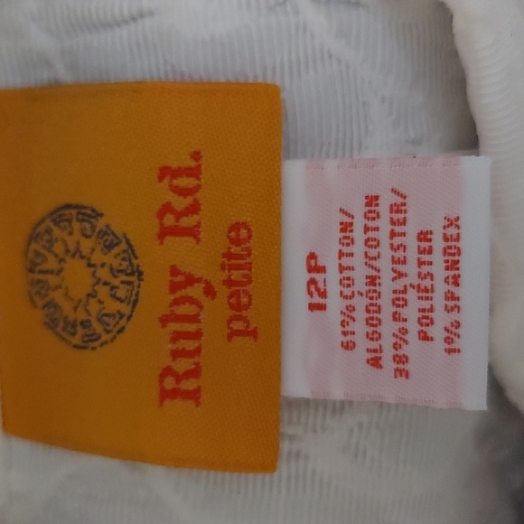 Ruby Rd. White Textured Blazer|12p| - Picture 11 of 11